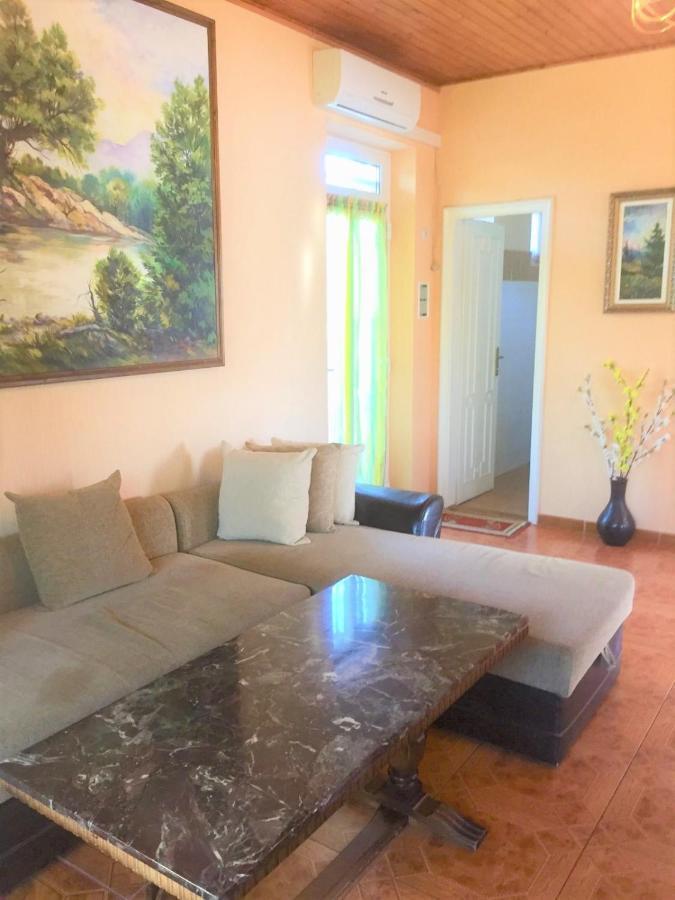 Big Apartman Хайдусобосло Экстерьер фото